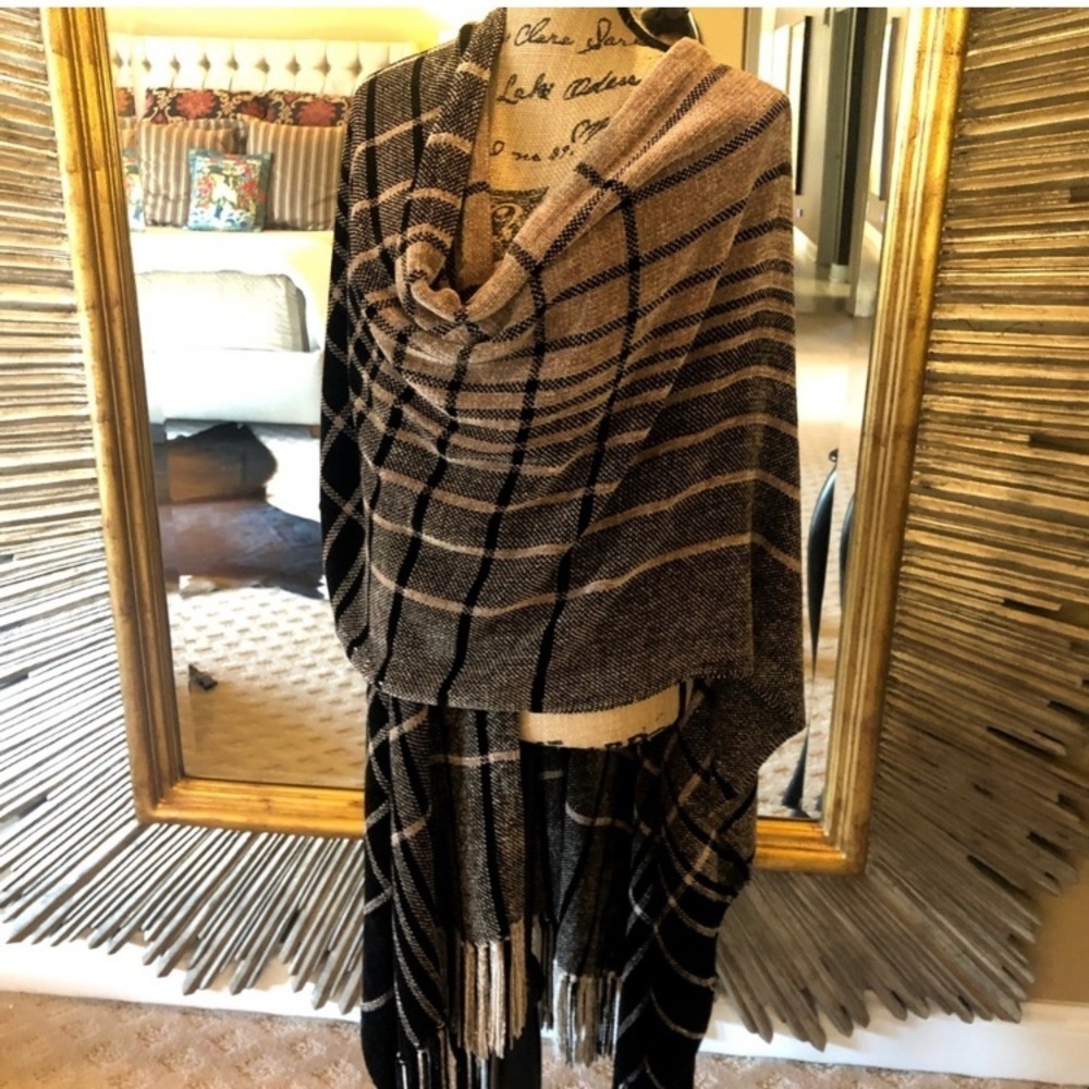 Chenille Cape by Churchill Handwoven - Picture 3 of 9